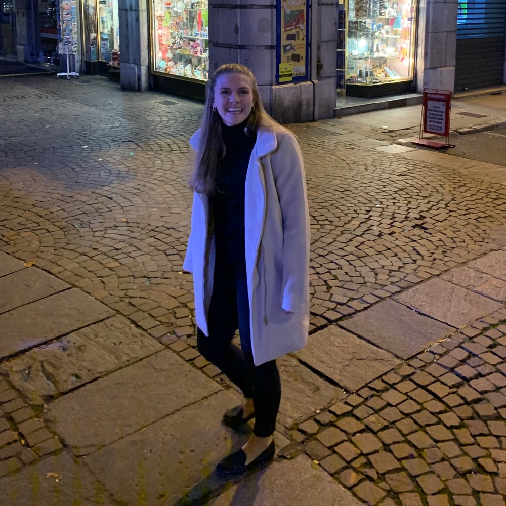 Meet your Posher, Julie